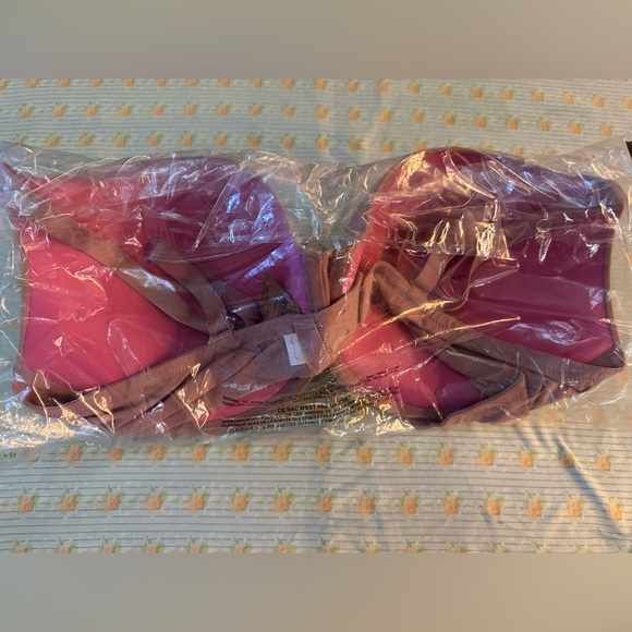 NWT Victorias Secret Pink Wear Everywhere Super Push Up Bra 38DD - Picture 3 of 5